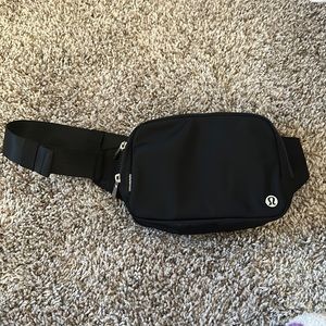 Extra large Lululemon belt bag